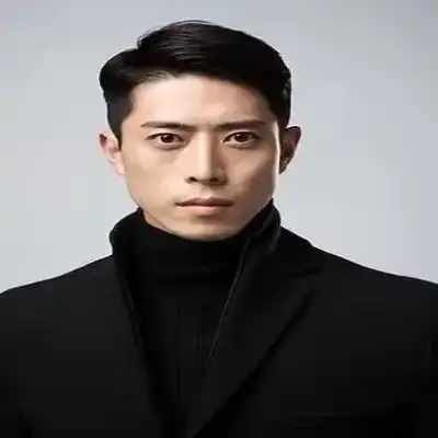 邓荻新